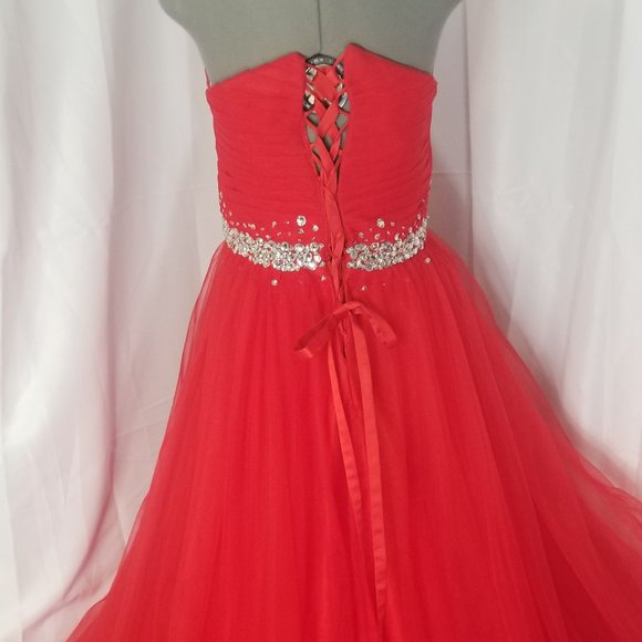 Custom made evening gown, 6/8, red, short/long, sweetheart neckline. - Picture 3 of 5